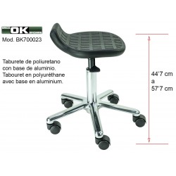 Tabouret en polyuréthane avec base en aluminium.